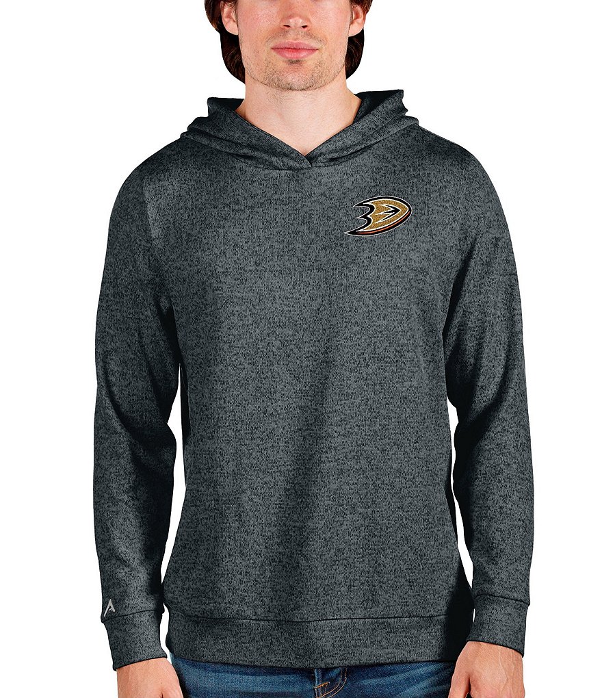 Chicago Blackhawks Light Weight Pull Over Hoodie. It is a Size 