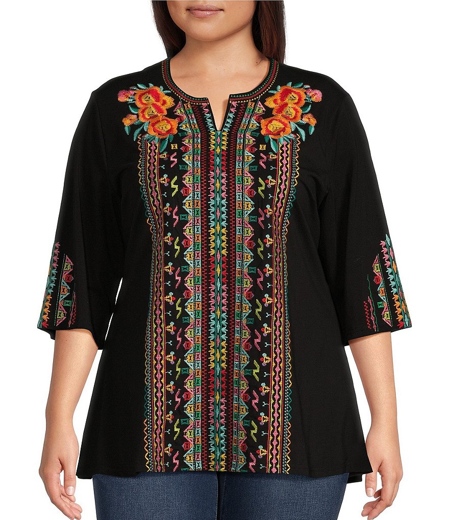 Calessa Plus Size Embroidered Patchwork Split Round Neck Short Sleeve