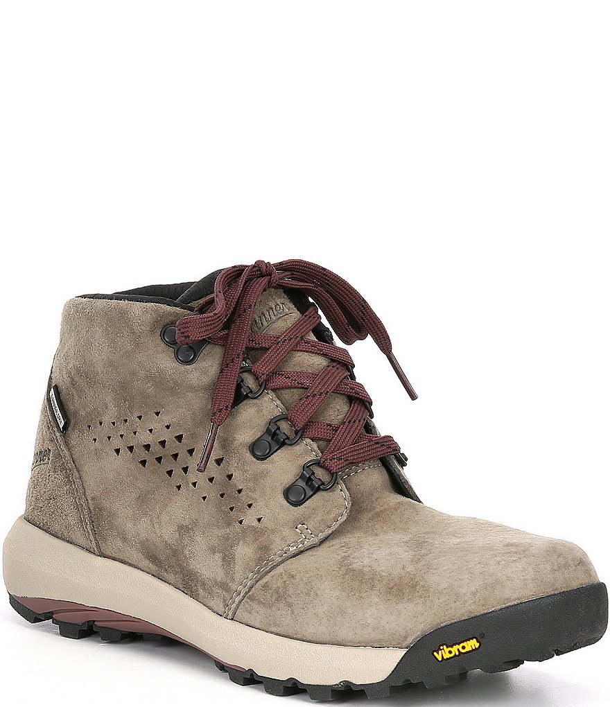 Women's chukka boots outlet canada