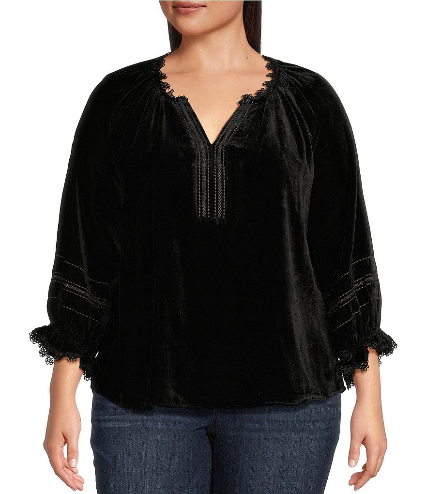 Democracy Plus Size Woven Split V-Neck Lace Edge Trim 3/4 Blouson Sleeve Top