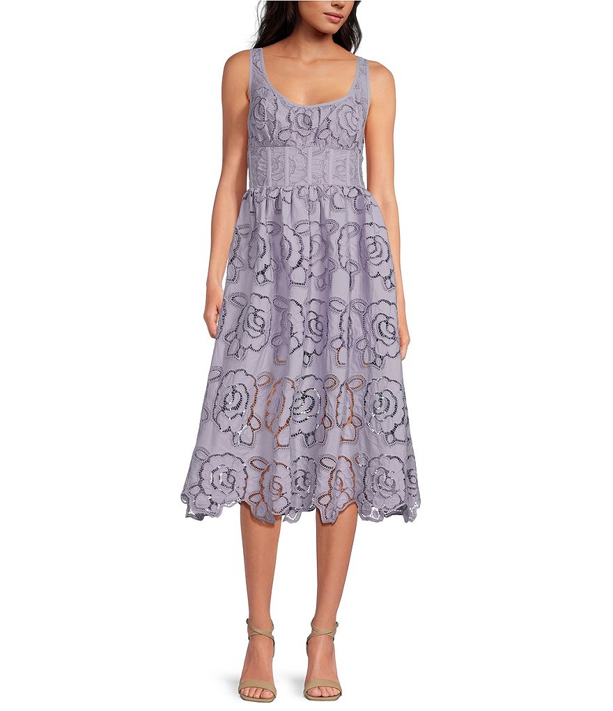 En Saison Brynlee Embroidery Scoop Neck Sleeveless Midi En Saison Brynlee Embroidery Scoop Neck Sleeveless Midi