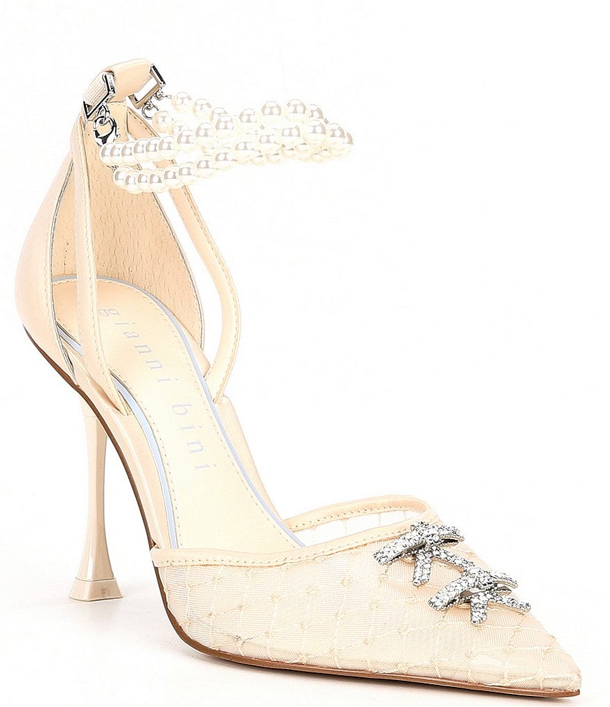 Anklet and golden heels : r/HighHeels
