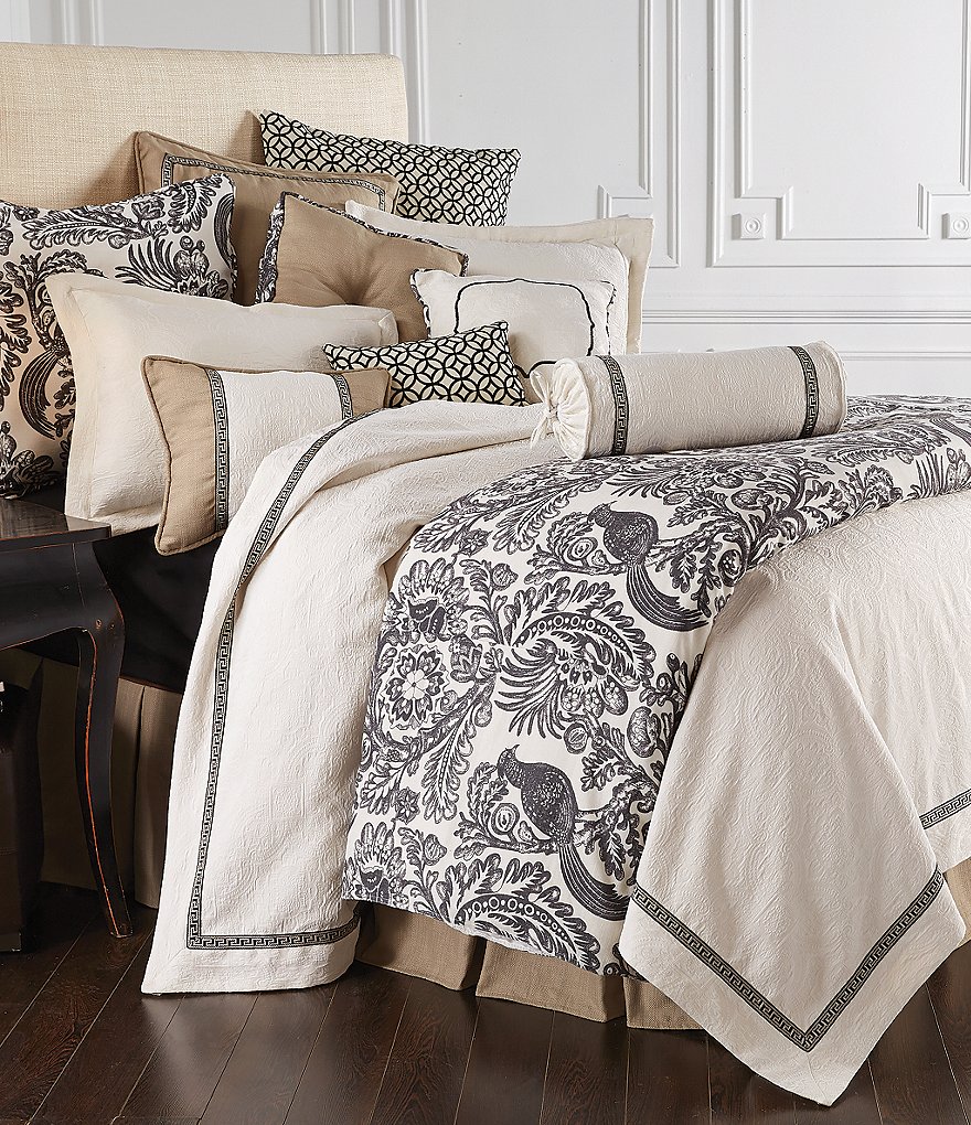 Hiend Accents Augusta Greek Key Matelassé Coverlet Set Dillards Hiend Accents Augusta Greek Key Matelassé Coverlet Set