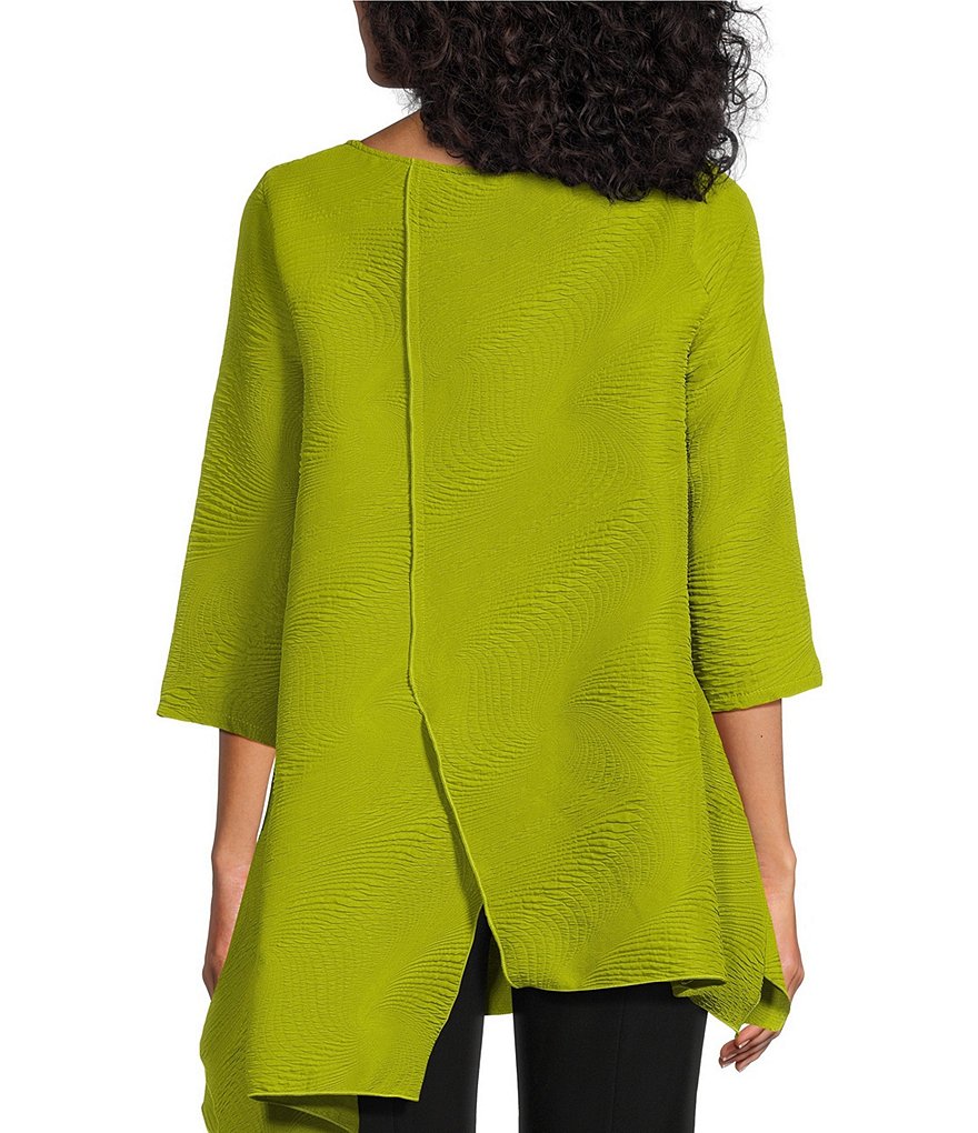 IC Collection Wave Textured Knit Boat Neck Toggle Button Trim 3/4 Sleeve  Asymmetric Hem Tunic