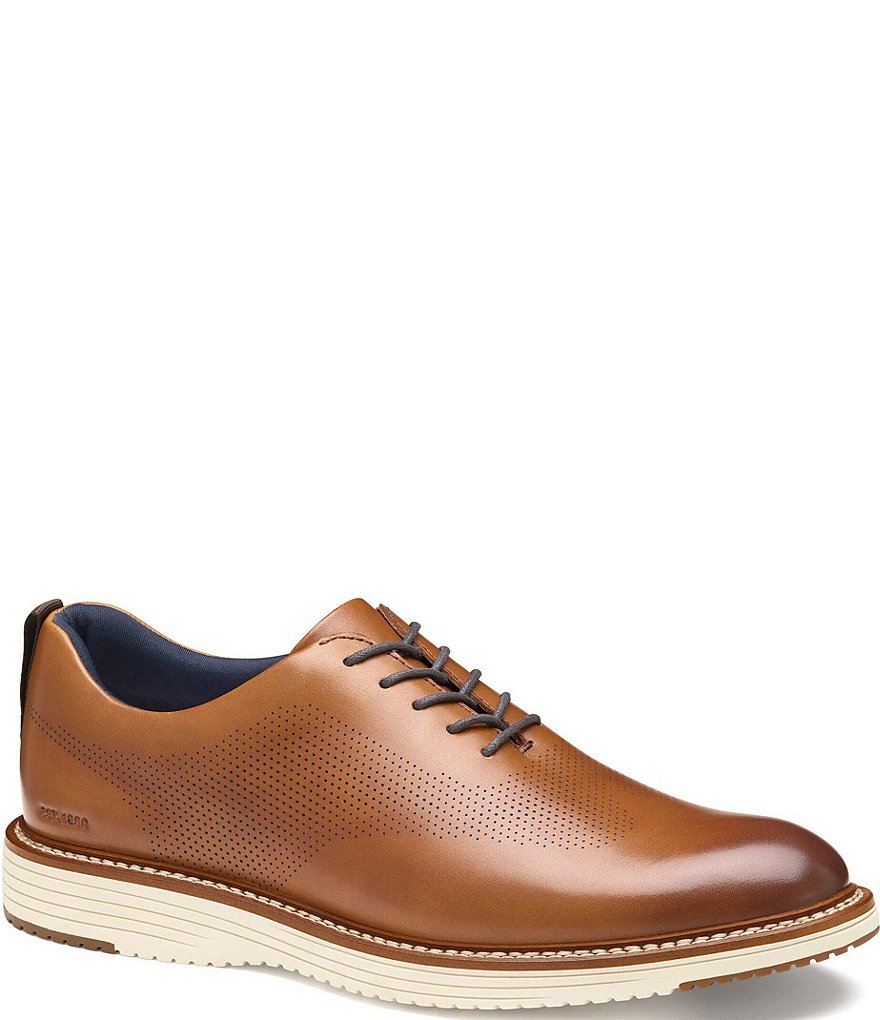 Johnston Murphy Upton One-Piece Perfed Plain Toe Men's Black / 8 / M