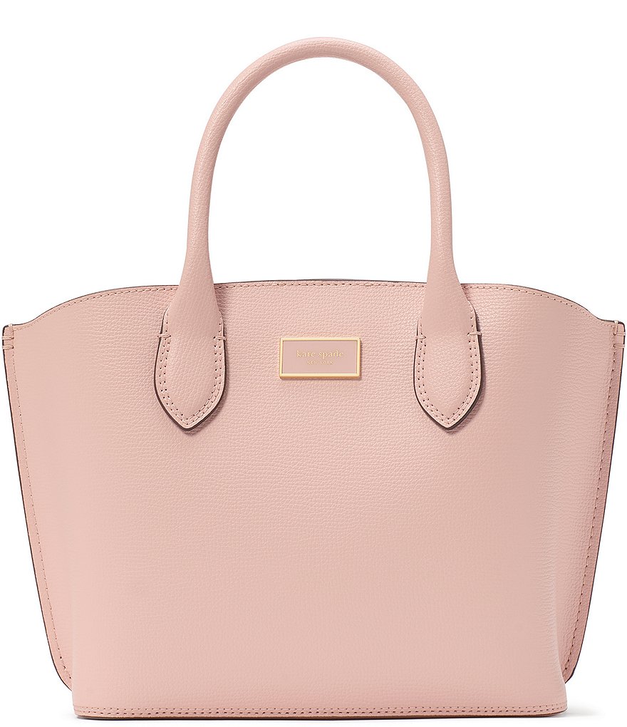 Base Field Tote L | This is a(n)