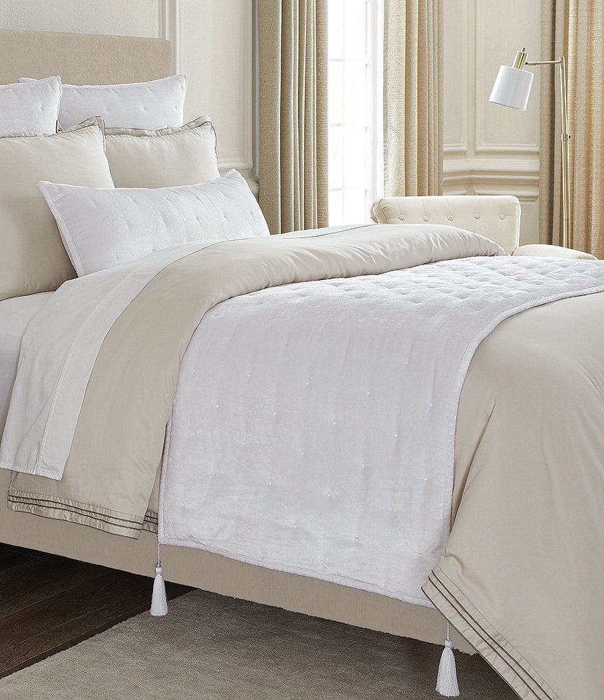 Luxury Hotel Aria Quilted Bed Scarf | Dillard's