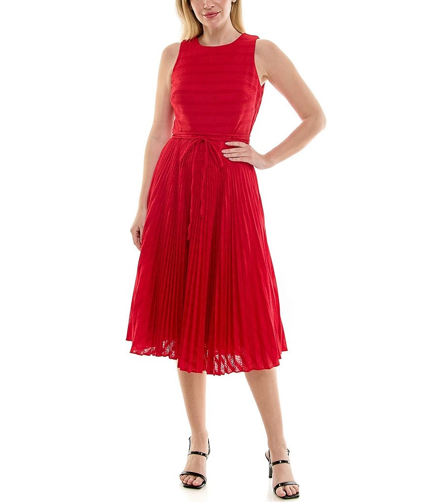Moda Tara Crew Neck Sleeveless Pleated Fit and Flare Midi
