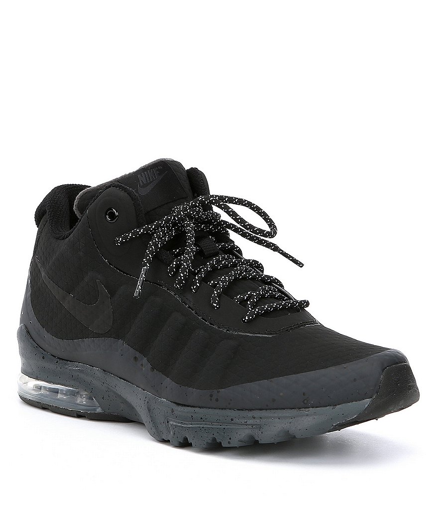nike invigor mid