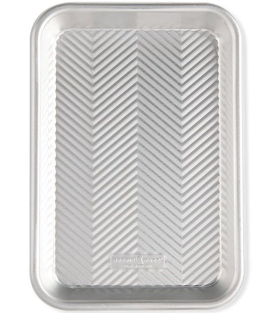 Nordic Ware Classic 9x13 Pan With Embossed Prism Lid - Silver : Target