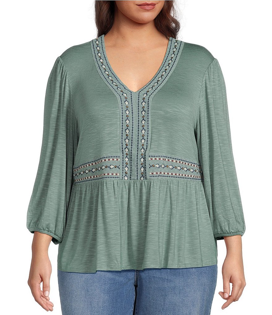 Nurture by Westbound Plus Size Knit 3/4 Sleeve V Neck Embroidery Top ...