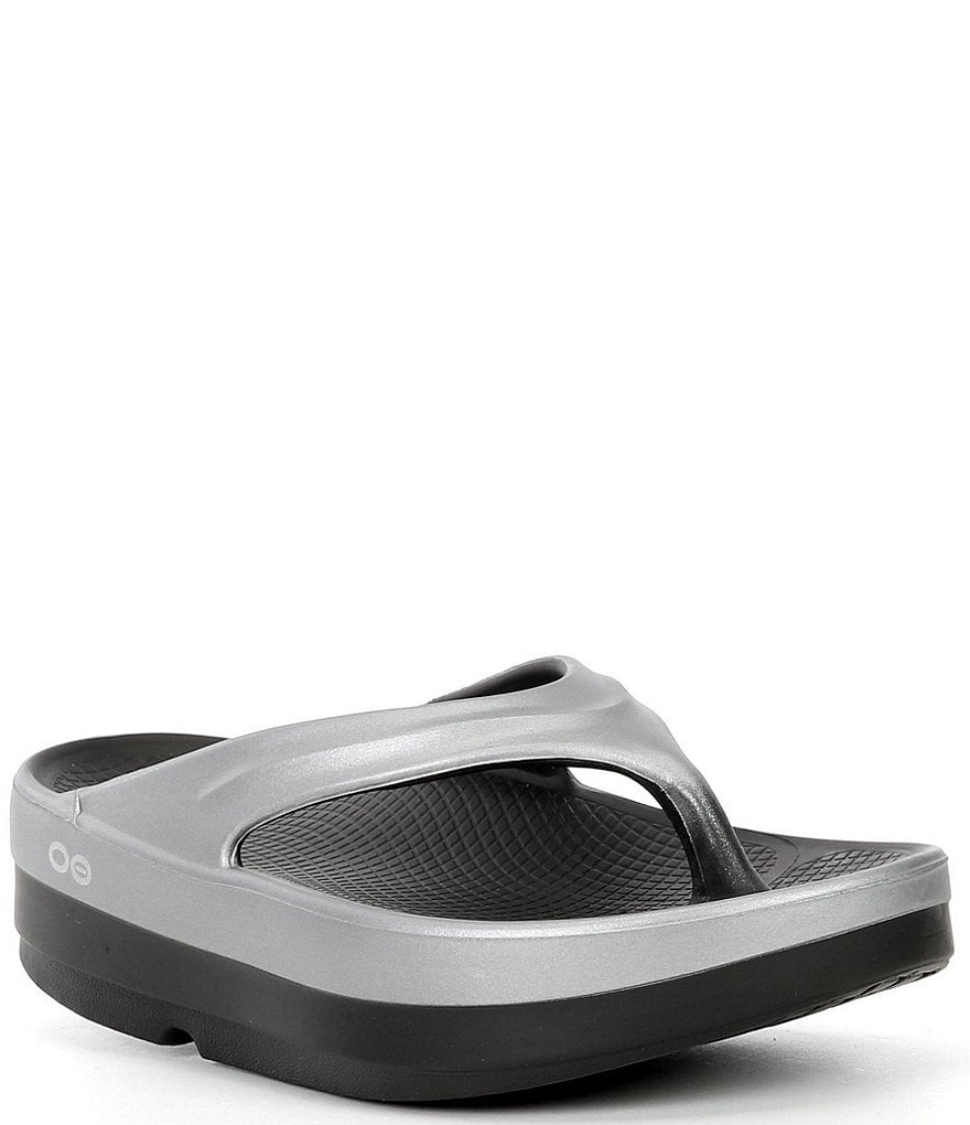 ★関税込★OOFOS★OOFOS OOLALA OOMEGA FLIP FLOP★ Women's OOmega OOlala Stacked Sandal - Titanium Mirror – OOFOS
