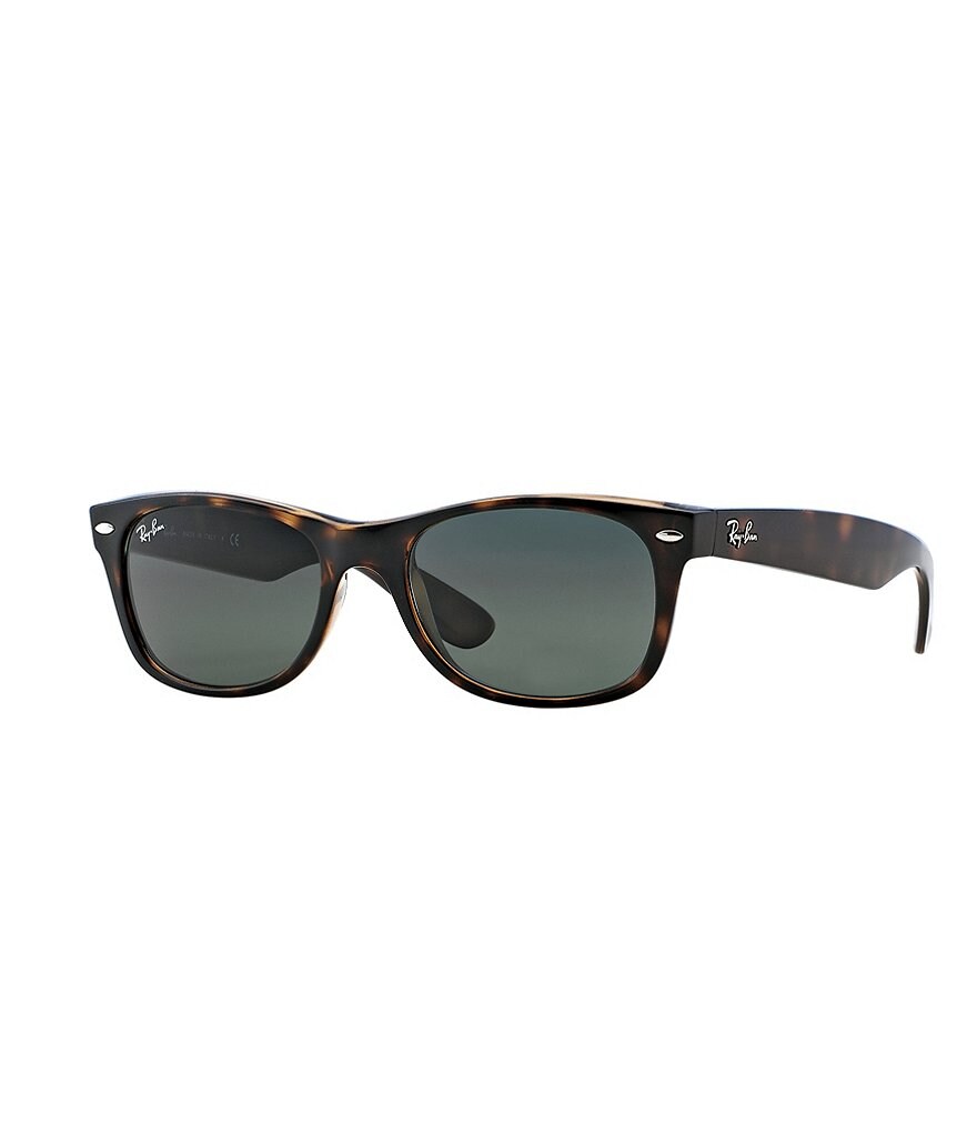 Oversized wayfarer hotsell style sunglasses