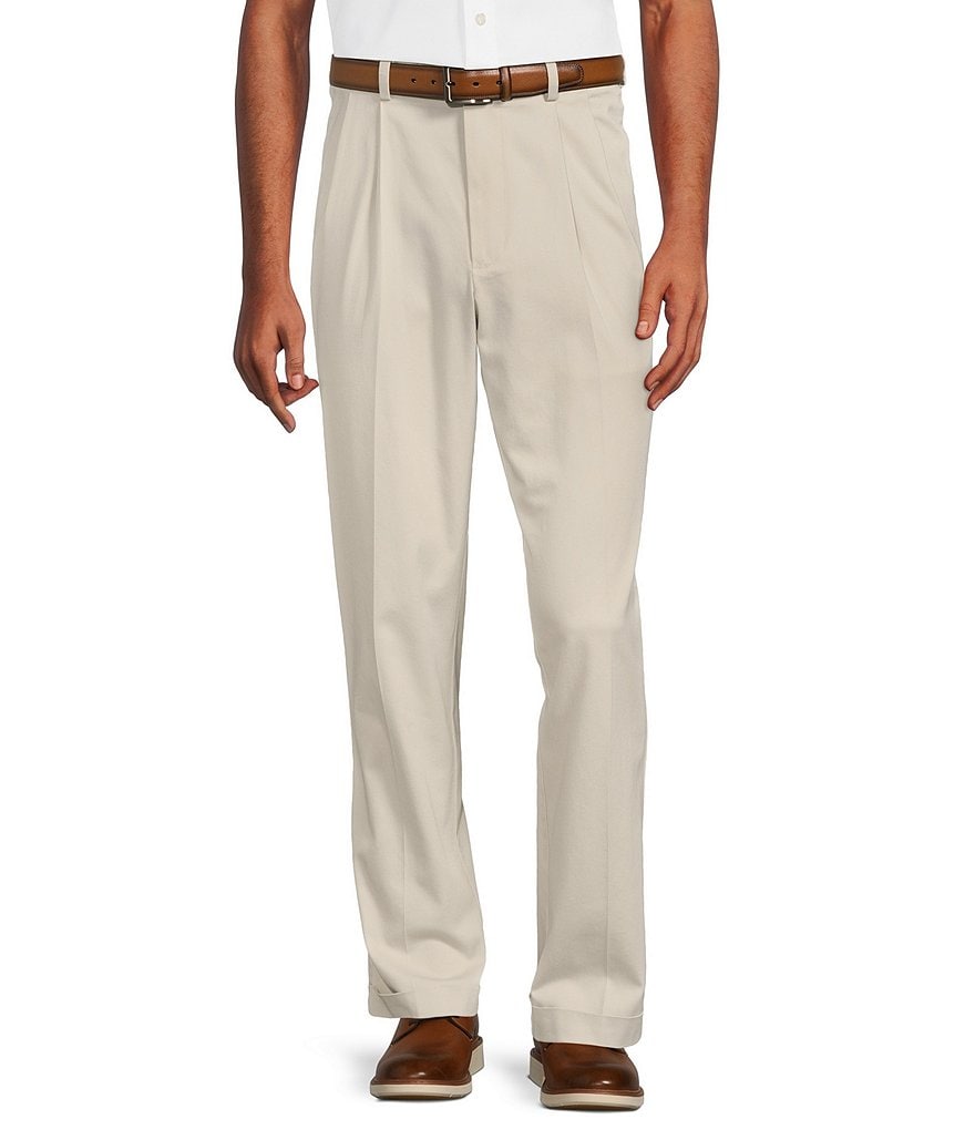 Roundtree & Yorke TravelSmart Ultimate Performance Classic Fit Pleated  Non-Iron Chino Pants