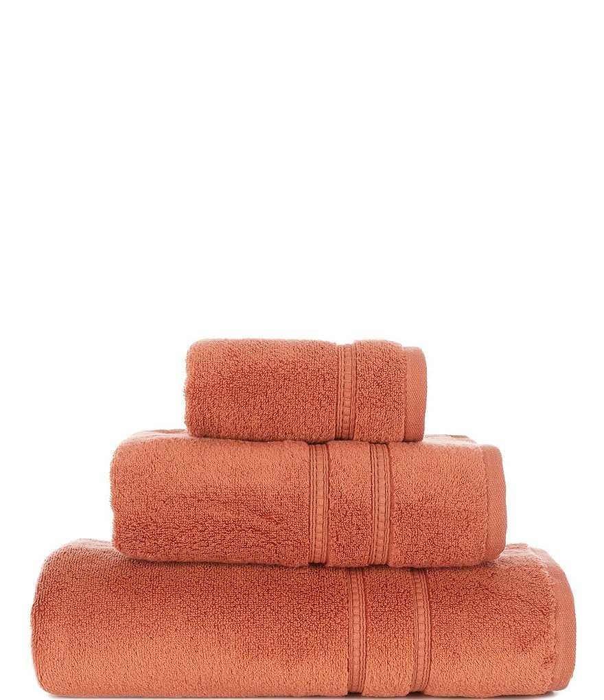 https://dimg.dillards.com/is/image/DillardsZoom/main/southern-living-charleston-bath-towels/00000000_zi_011deaa6-bd18-416b-bc3a-201119296860.jpg