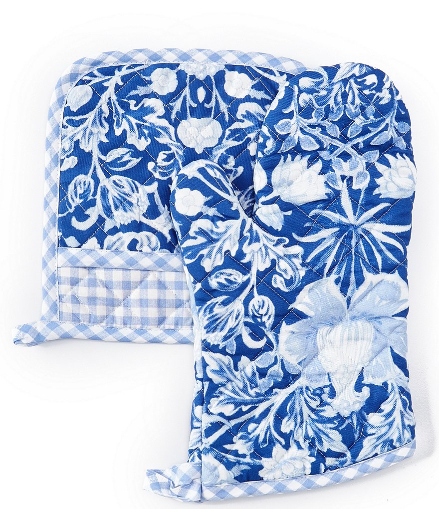 https://dimg.dillards.com/is/image/DillardsZoom/main/southern-living-chinoiserie-oven-mitt-and-pot-holder-set/00000000_zi_20297225.jpg