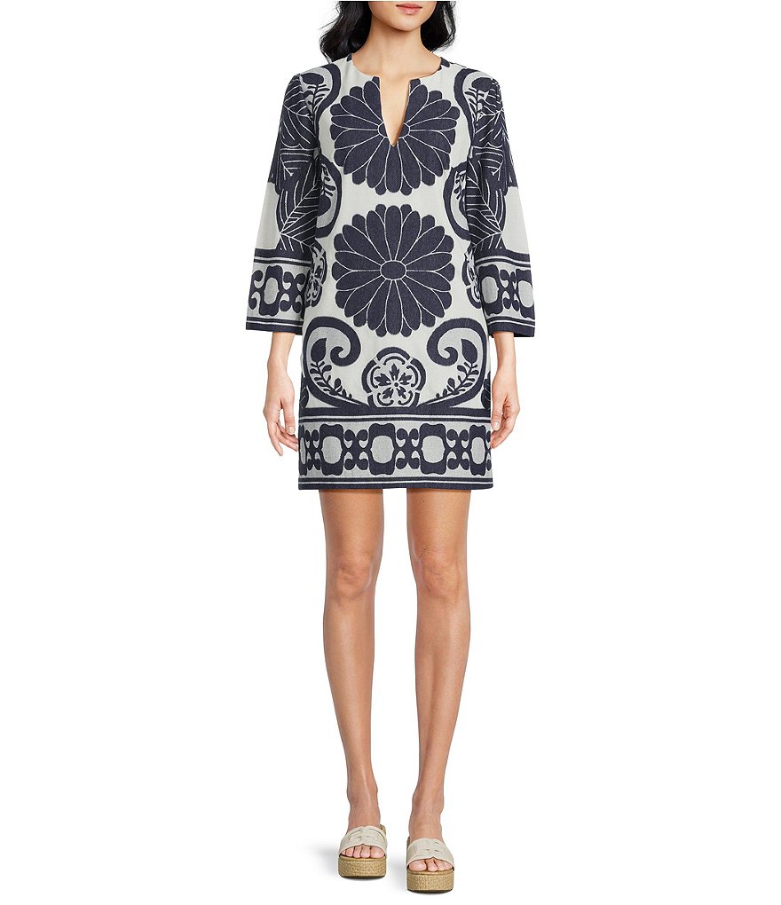 Trina Turk Amy Clip Jacquard Border Print Split V-Neck 3/4