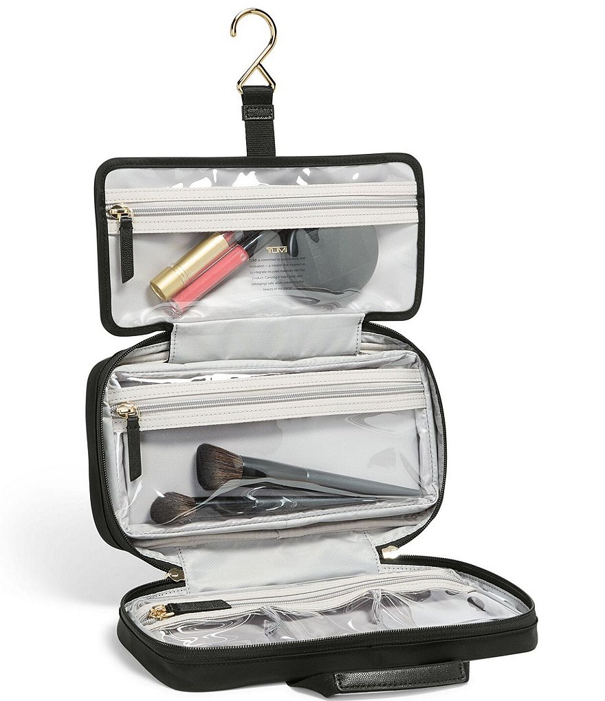 Tumi Voyageur Small Madeline Cosmetic - Black/Gunmetal Tumi Voyageur Small Madeline Cosmetic - Black/Gunmetal