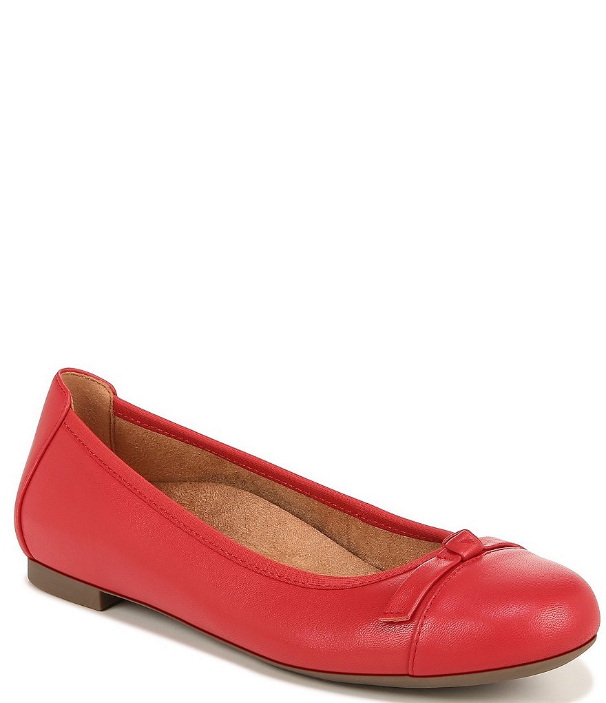 Vionic best sale red flats