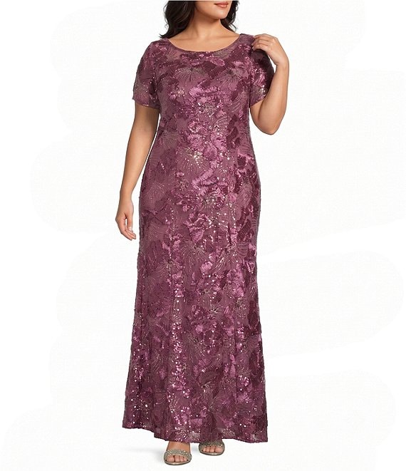 Alex Evenings Plus Size Lace Scoop Neck Short Sleeve A-Line Gown