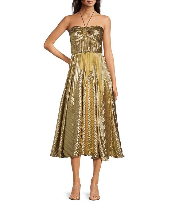 Arie Sweet Heart Neckline Dress Arie Sweet Heart Neckline Dress