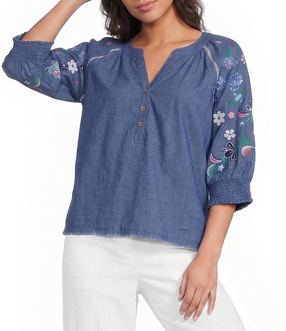 Ali Miles Woven Split V-Neck 3/4 Floral Embroidery Sleeve Top
