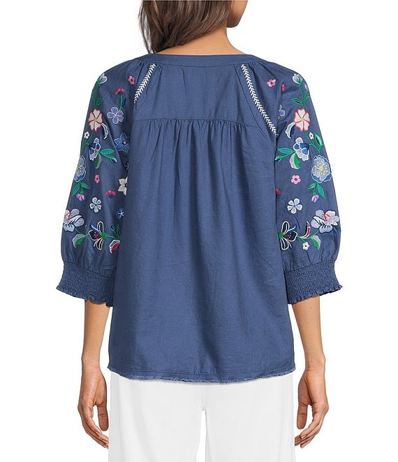 0llx4l❤︎ Ali Miles Woven Split V-Neck 3/4 Floral Embroidery Sleeve Top