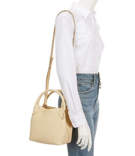 maia 美品【定価26400円】　GALLARDAGALANTE Antonio Melani Mya Box Handle Bag | Dillard's