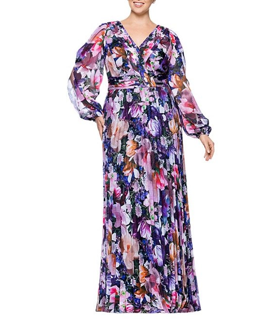 Betsy & Adam Plus Size V-Neck Long Sleeve Pleated Skirt