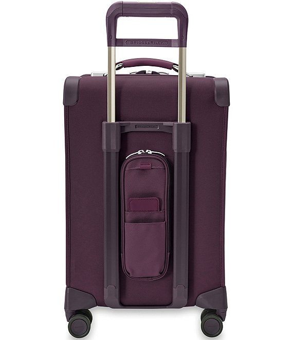 Briggs & Riley Baseline Essential 22