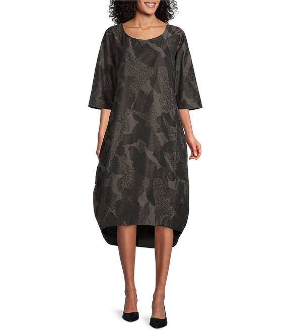 Color:Ore - Image 1 - Bubble Textured Memory Crunch Woven Jacquard Round Neck 3/4 Sleeve Midi Bubble Dress