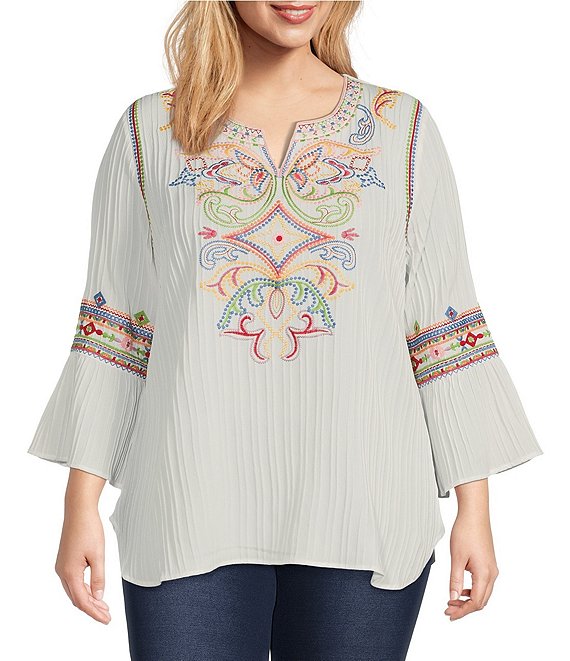 Calessa Plus Size Embroidered Textured Split Round Neck 3/4 Bell Sleeve ...