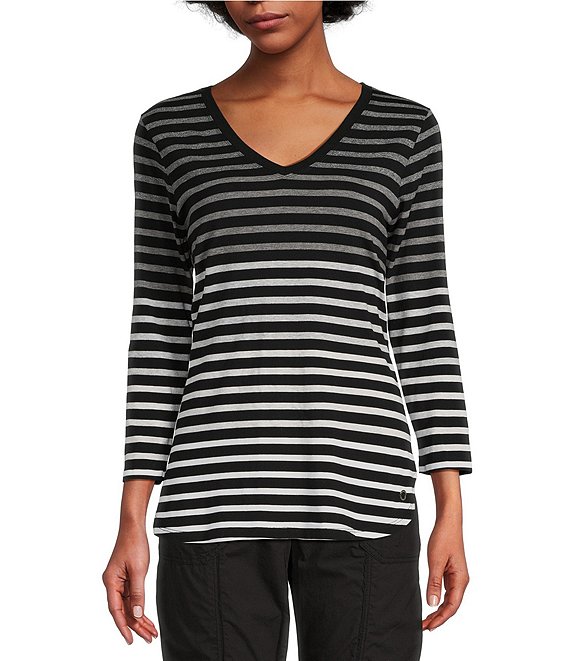 Color:Black - Image 1 - Performance Fade Out Stripe 3/4 Sleeve Round Hem Tee