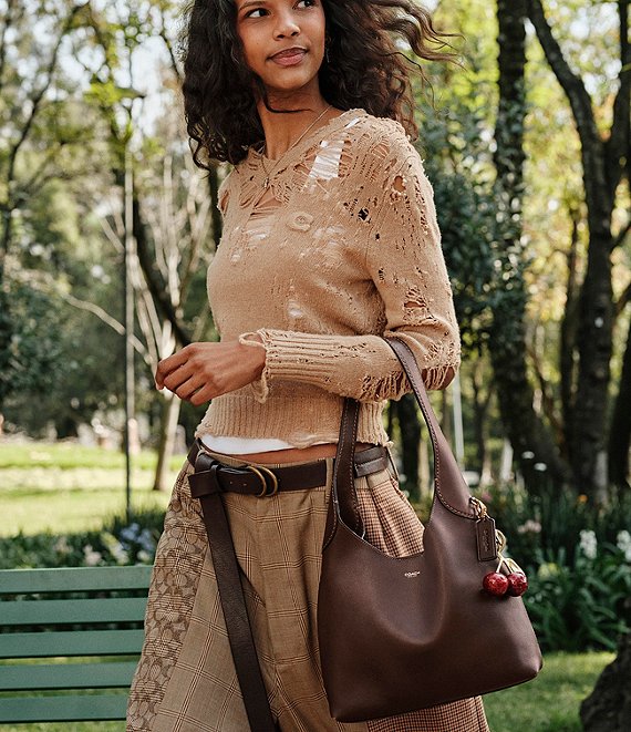 coach ブルックリン28 COACH Brooklyn 28 Slouchy Shoulder Bag | Dillard's
