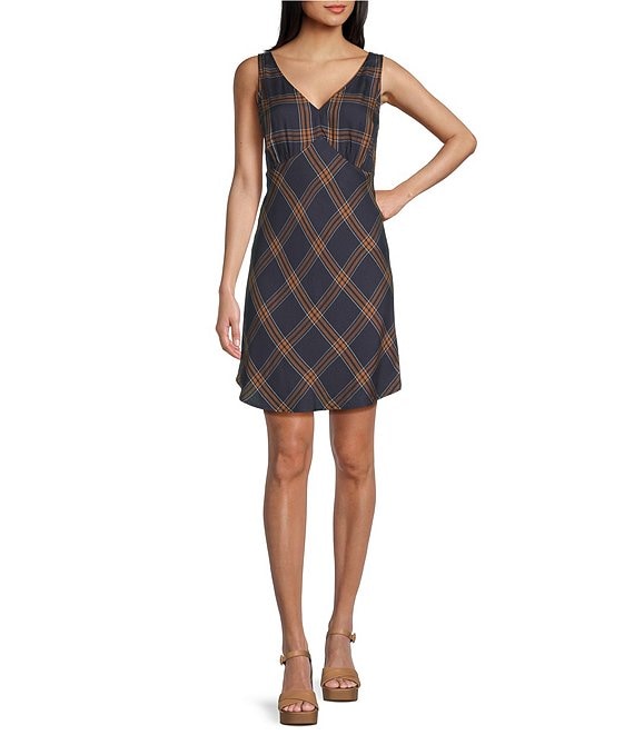 Dillards plaid dress deals