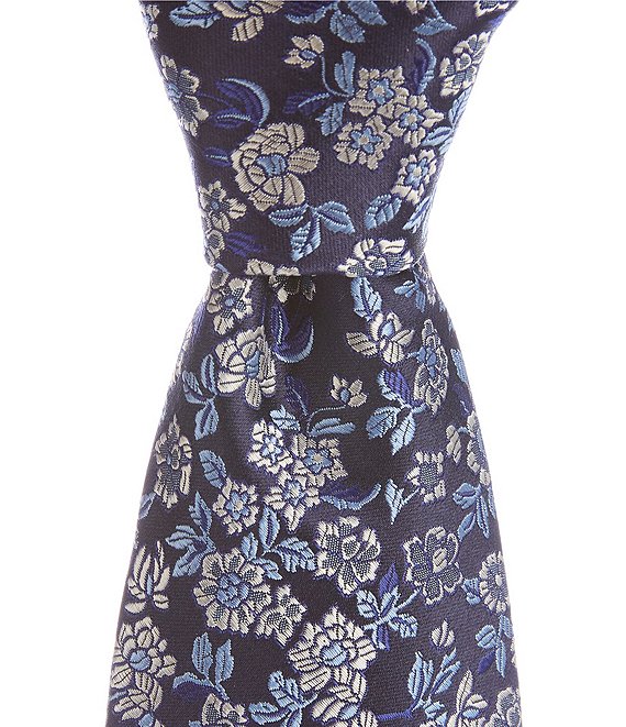 Cremieux King Floral Pattern 3 3/8#double; Silk Tie