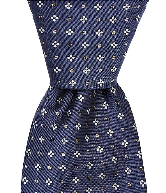 Cremieux Small Medallion Traditional Silk Tie