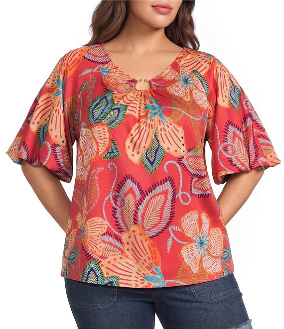 Democracy Plus Size Floral Metal Ring V-Neck Elbow Sleeve Top