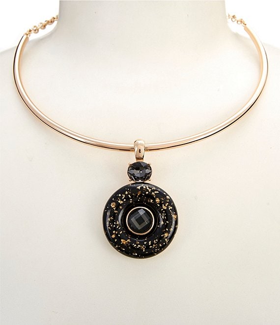 Dillard's Jet Gold Flake Round Pendant Collar Necklace