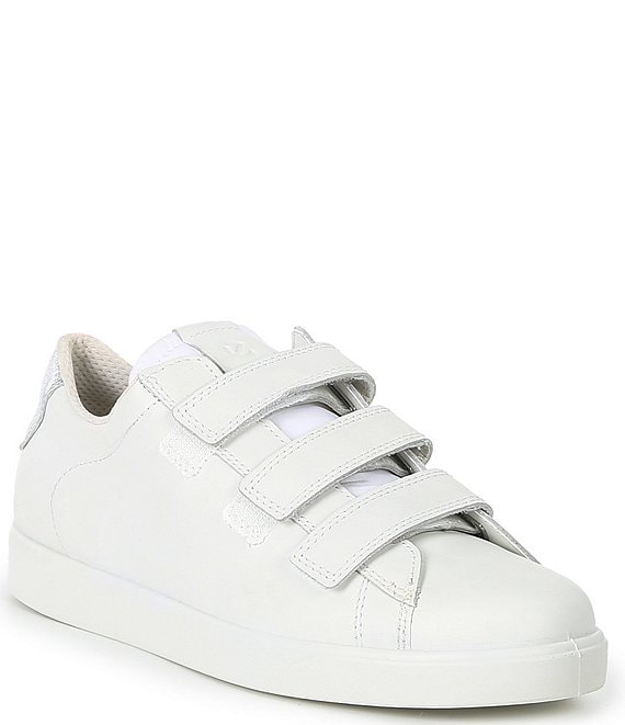 Amazon.com | adidas Women's NMD_r1 Sneaker, Black/Black/Core White, 5 |  Road Running