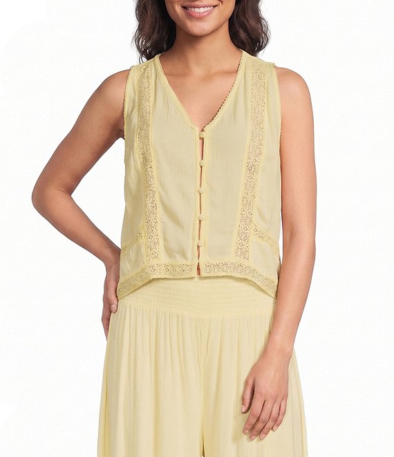 ELAN Coordinating Lace Inset V-Neck Sleeveless Button Front Top