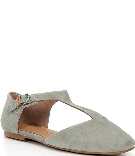 Color: 00000000_zi_28d04ef2-04cb-4e04-8dd1-089eae2efa34