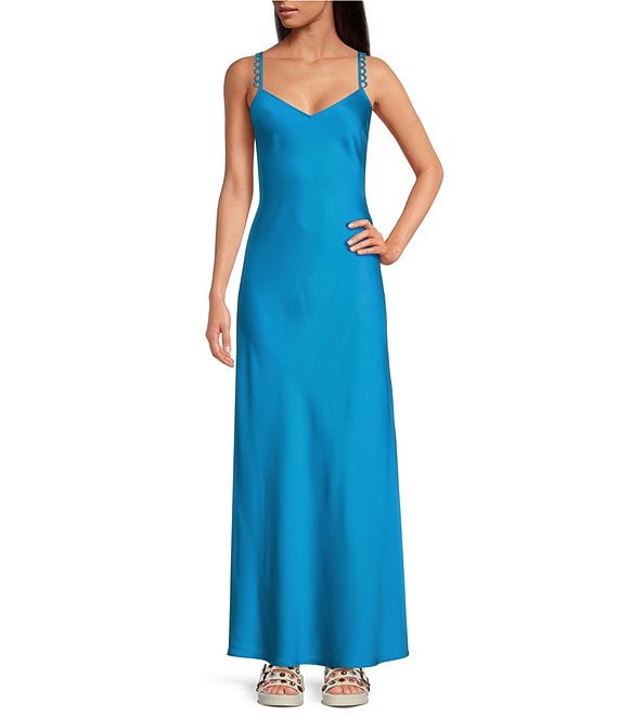 Gianni Bini x DANNIJO Kai Sweetheart Neckline Sleeveless Satin Slip ...