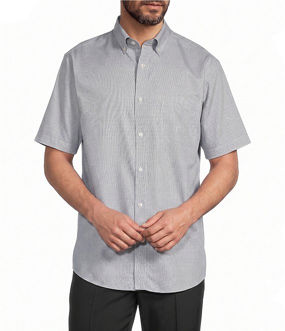 Gold Label Roundtree & Yorke Non-Iron Short Sleeve Solid Dobby Sport Shirt