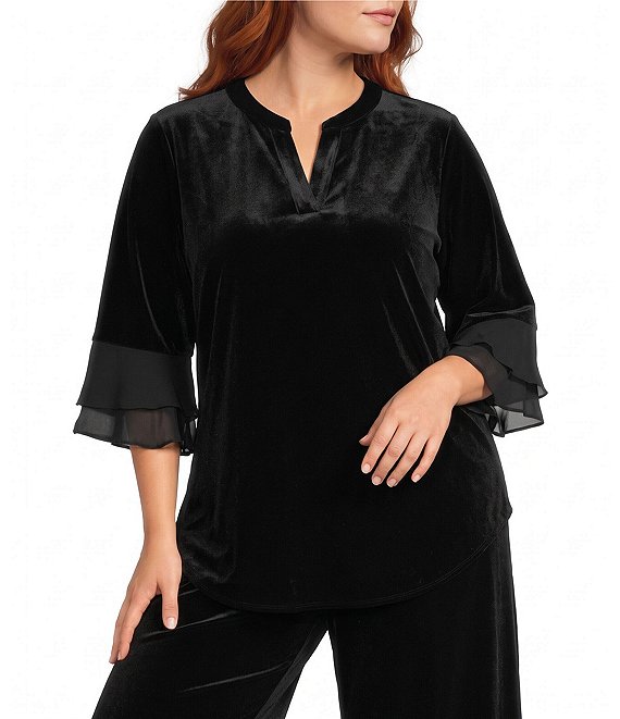 Kasper Plus Size Woven Split V-Neck 3/4 Sleeves Curved Hem Top