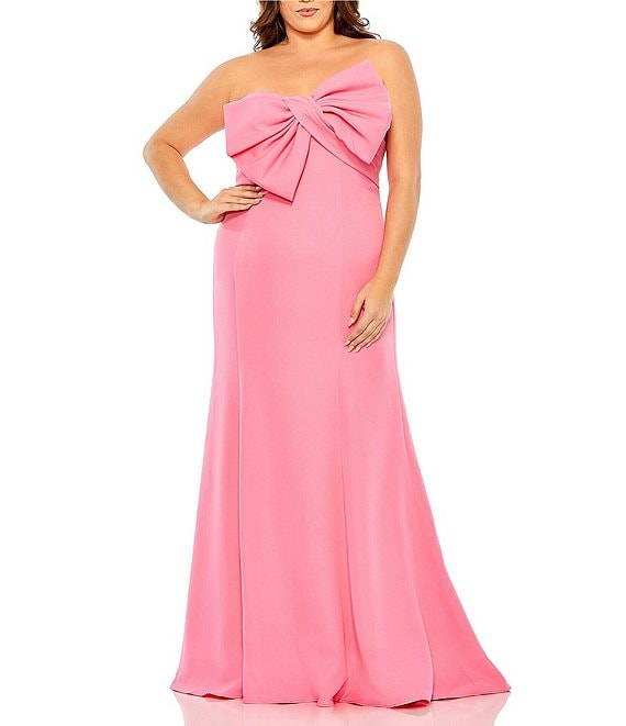 Mac Duggal Plus Size Sleeveless Strapless Bow Front Crepe Gown