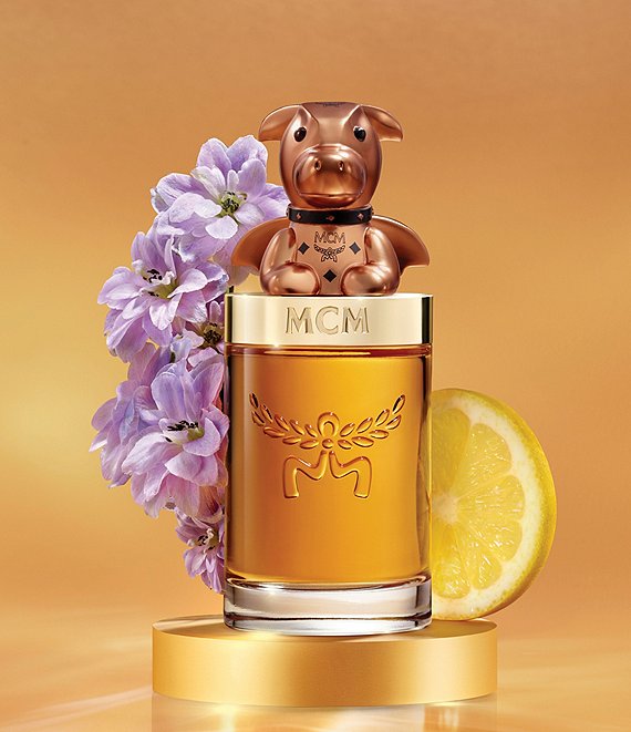 MCM 香水　コレクション　デアリング　ドラゴン　オーデパルファム MCM Daring Dragon Eau de Parfum Travel Spray | Dillard's
