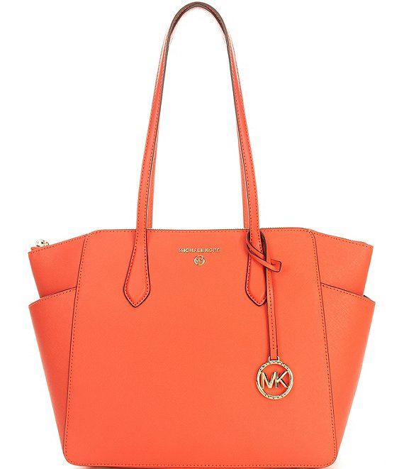 Michael Kors Teams Up With Emerging Brand Ashya on a Line of Handbags—Shop  It Now | Vogue