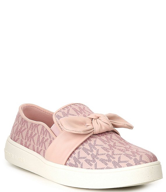 Bow clearance slip ons