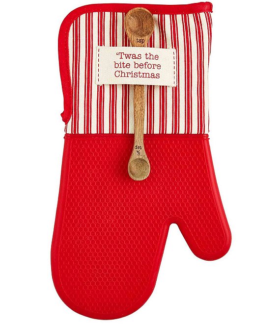 https://dimg.dillards.com/is/image/DillardsZoom/mainProduct/mud-pie-circa-christmas-bite-oven-mitt--measuring-spoon-set/00000000_zi_20400348.jpg